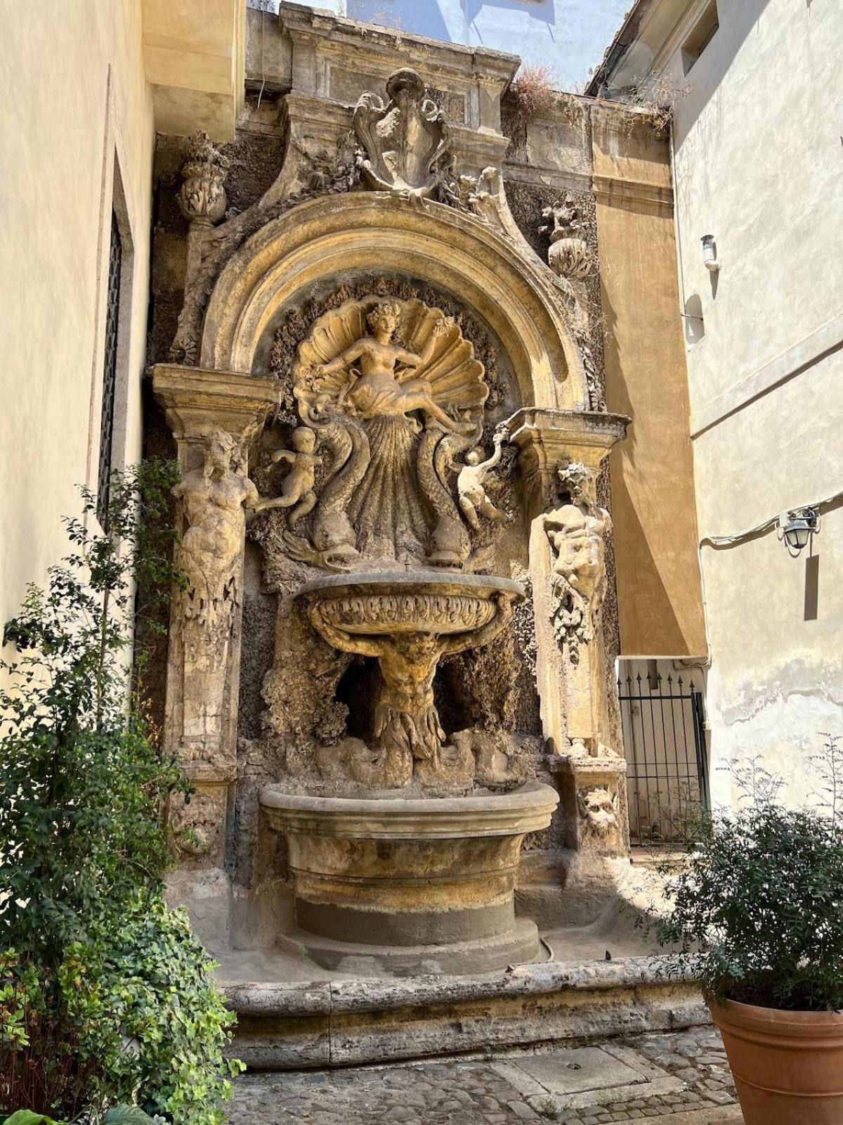 Campo Dei Fiori - Cozy And Appartamento